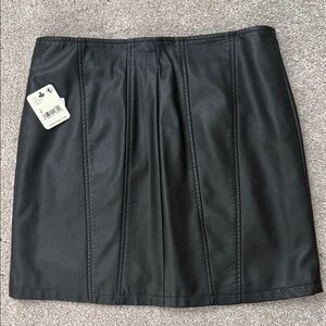 Free People black leather skirt with exposed zipper